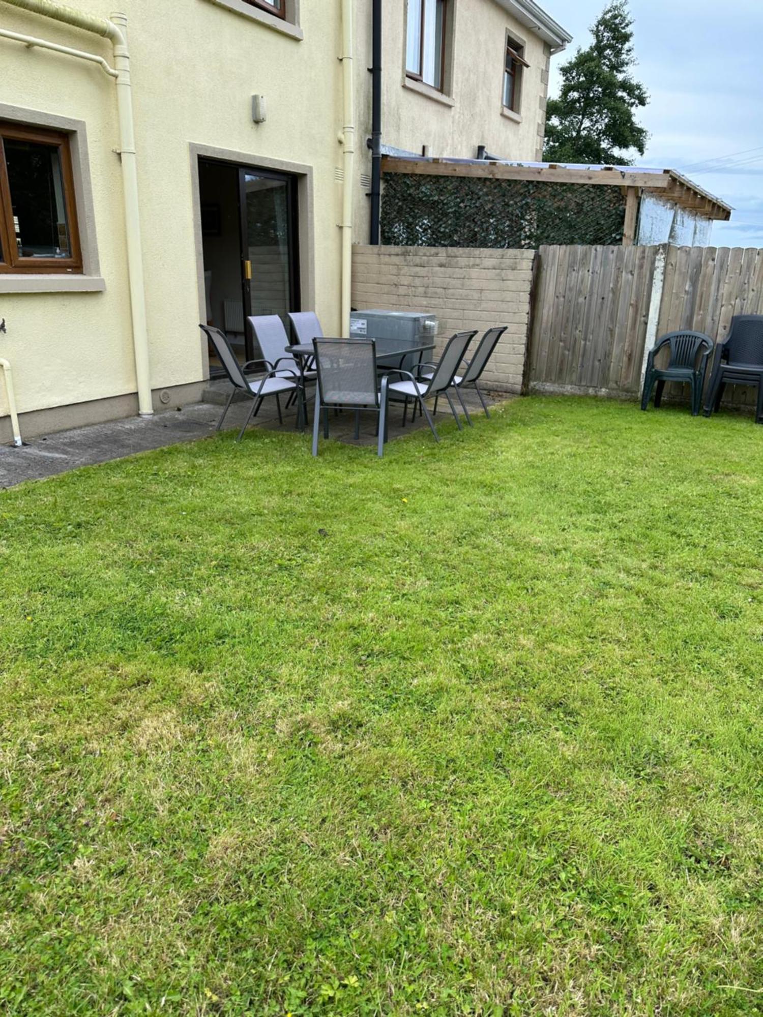 Home Near The River Shannon Rooskey エクステリア 写真