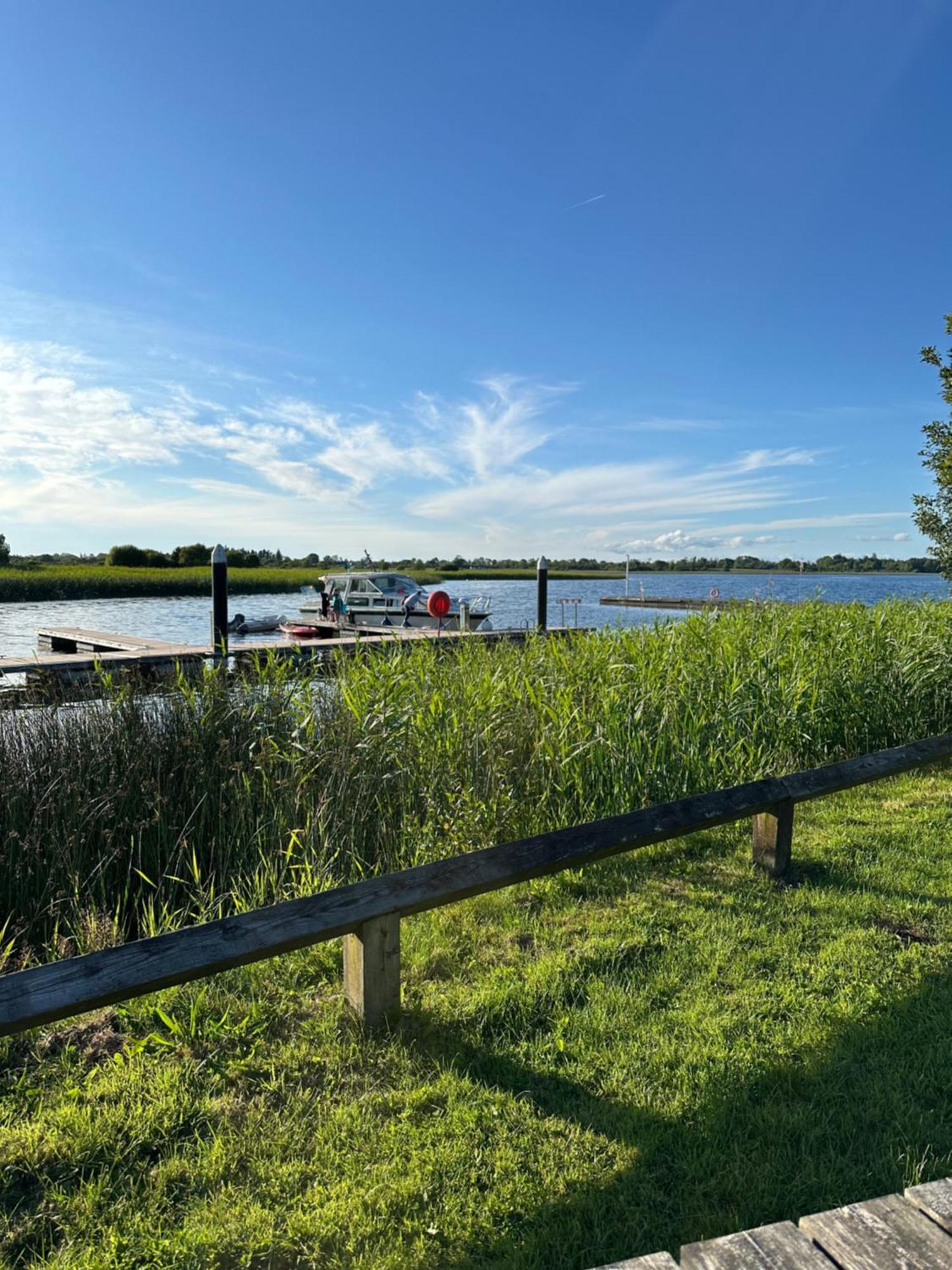 Home Near The River Shannon Rooskey エクステリア 写真