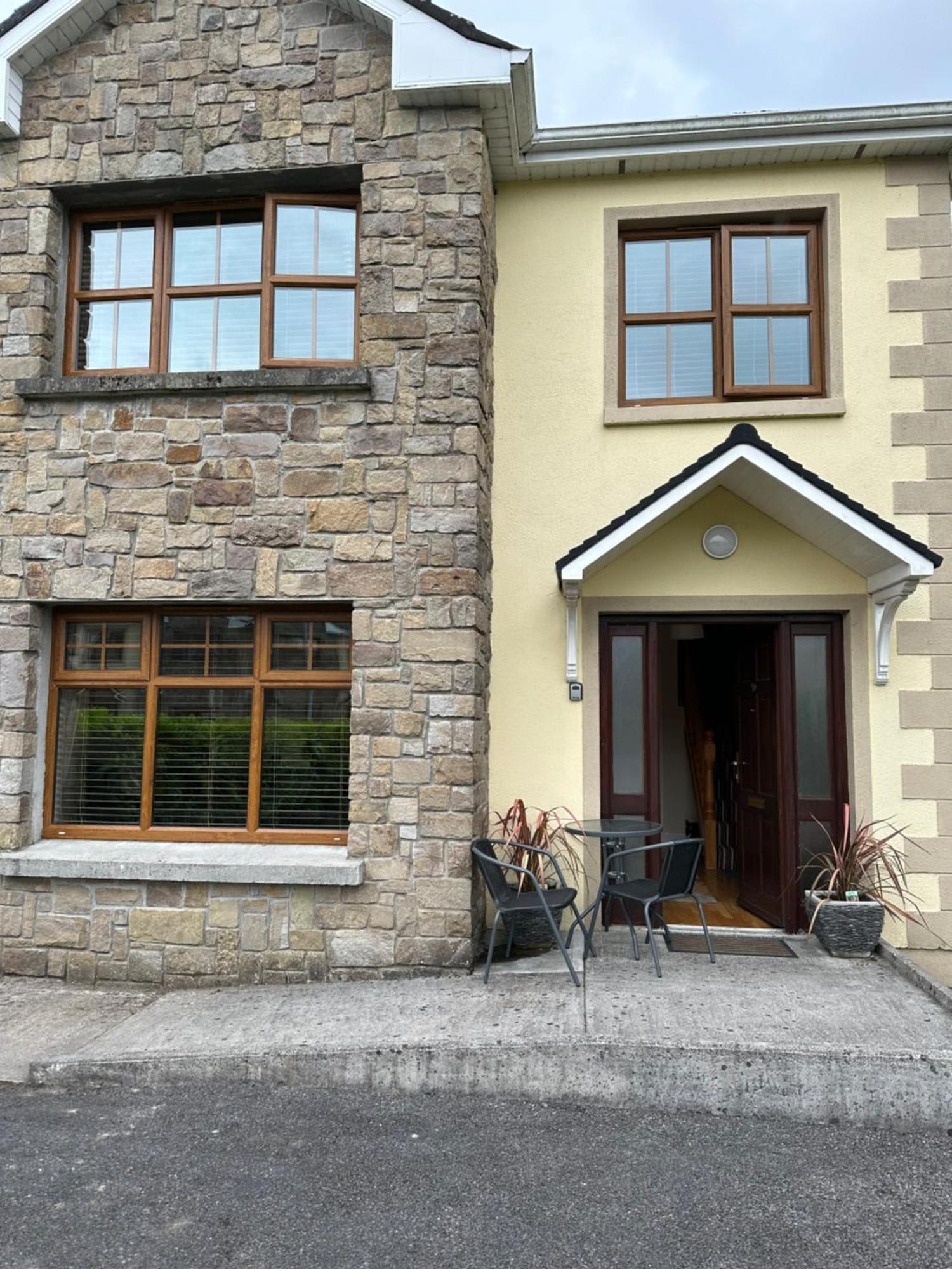 Home Near The River Shannon Rooskey エクステリア 写真